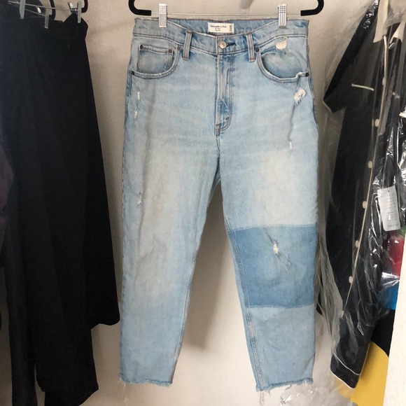 A&F High Rise Mom Jeans - Picture 3 of 11